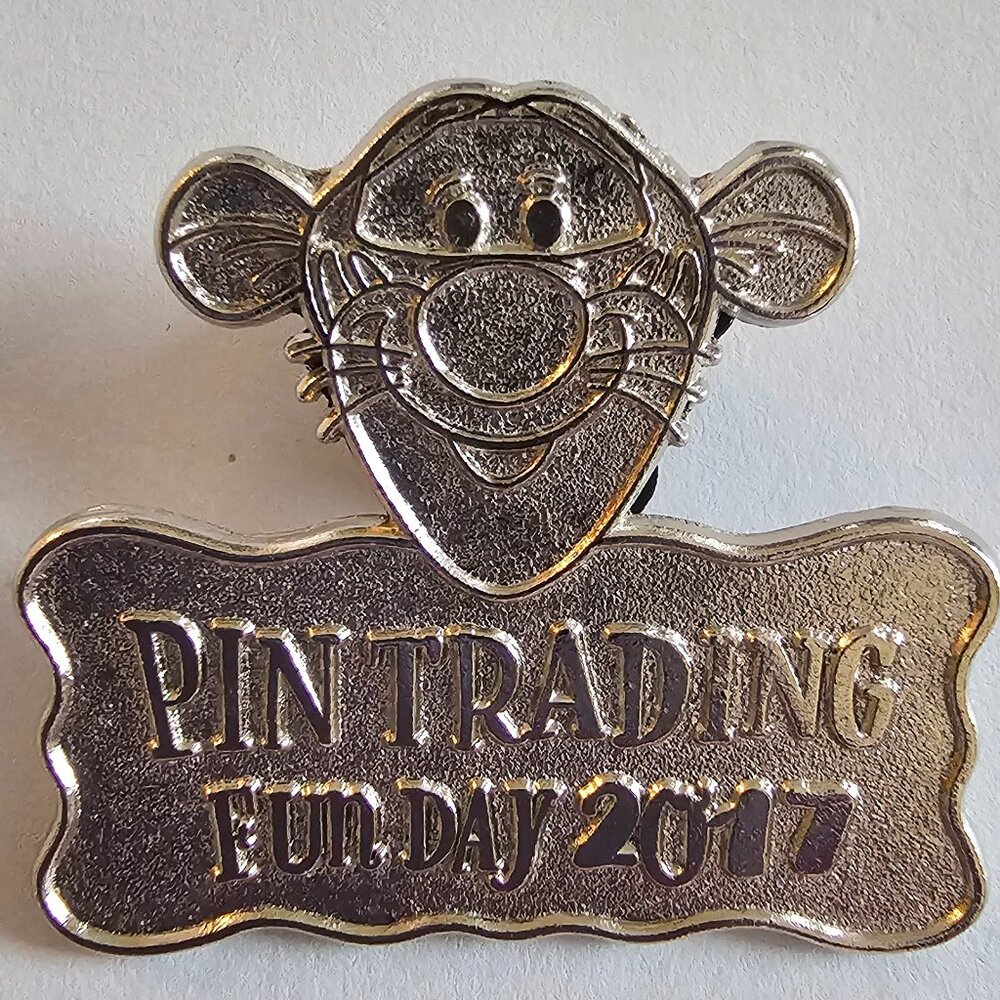 DISNEY Pin Trading ~ Shanghai Resort ~ Pin Trading Fun Day ~ Tigger ~ 2017 ~ A1